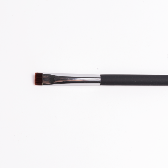 BROW ARTIST, SCULPTOR Brush